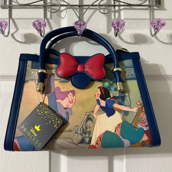 Disney Princess Snow White Loungefly Purse - Picture 2 of 6